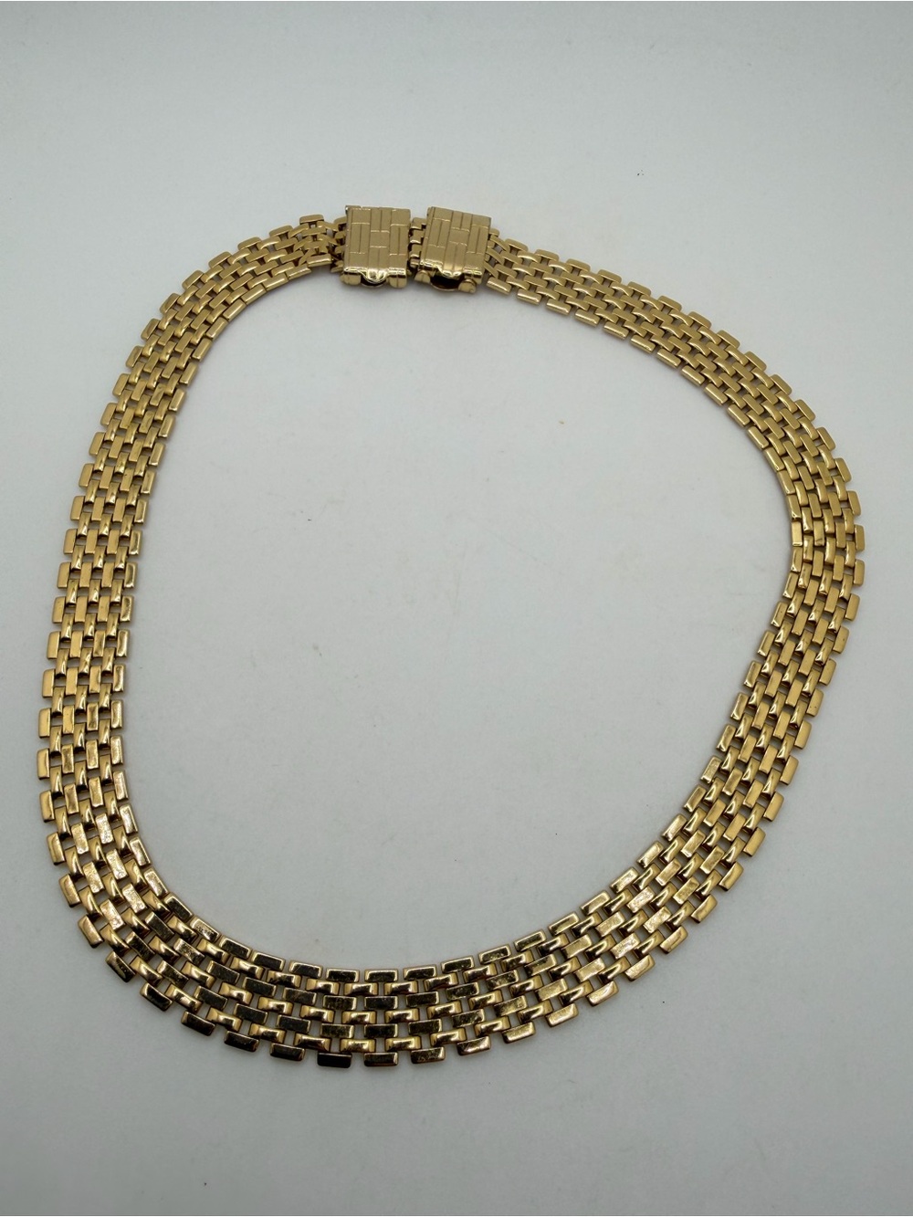 VTG 16" , 13mm wide gold tone metal necklace with double fold over clasp!